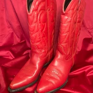 VITTORIO RICCI red boots